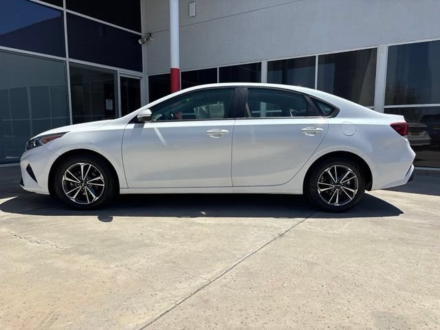 Used 2023 Kia Forte LXS FWD image 7
