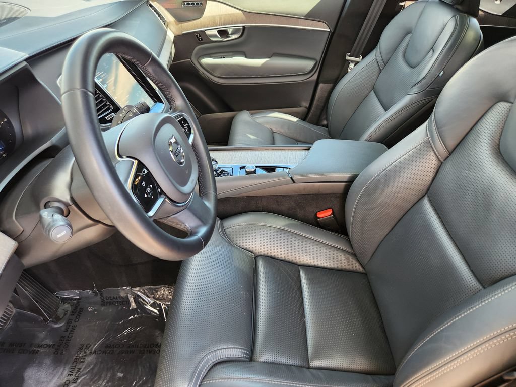 Used 2024 Volvo XC90 T8 Ultimate w/ Lounge Package AWD/4WD image 4