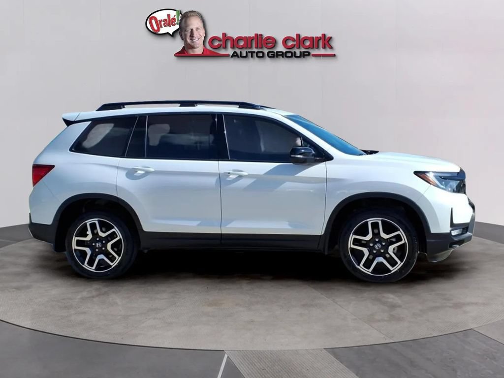 Used 2023 Honda Passport Elite image 6