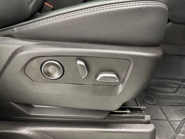 Used 2024 GMC Yukon Denali AWD/4WD image 31