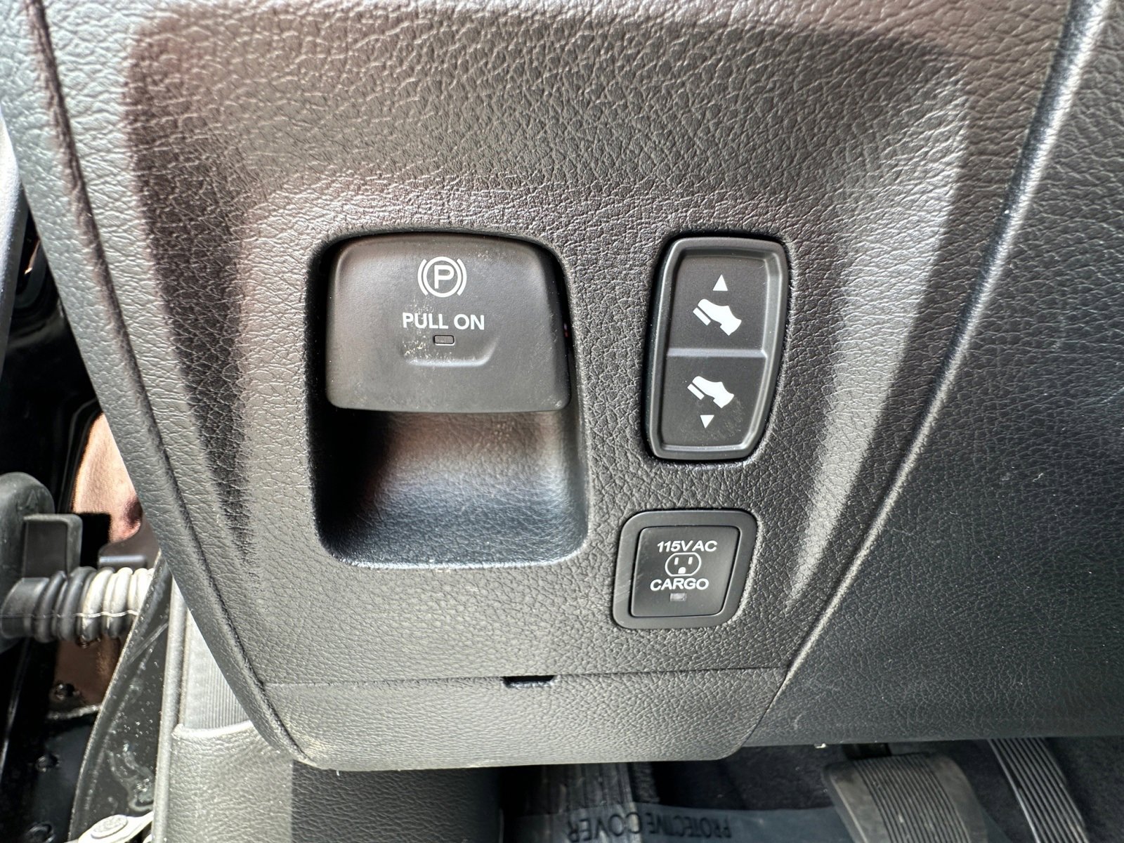 New 2025 RAM 1500 Limited image 19