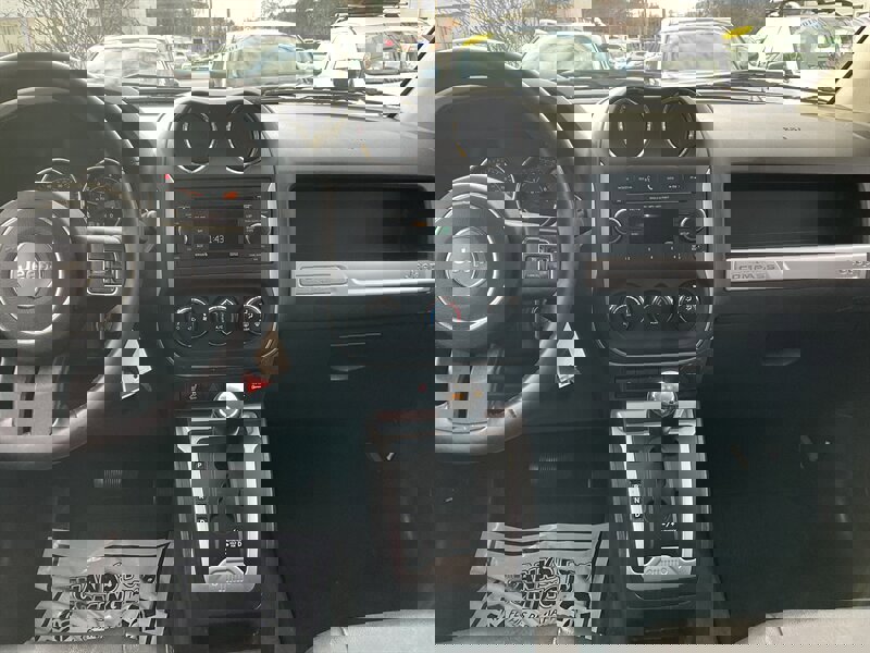 Used 2014 Jeep Compass Latitude w/ Sun/Sound Group image 16