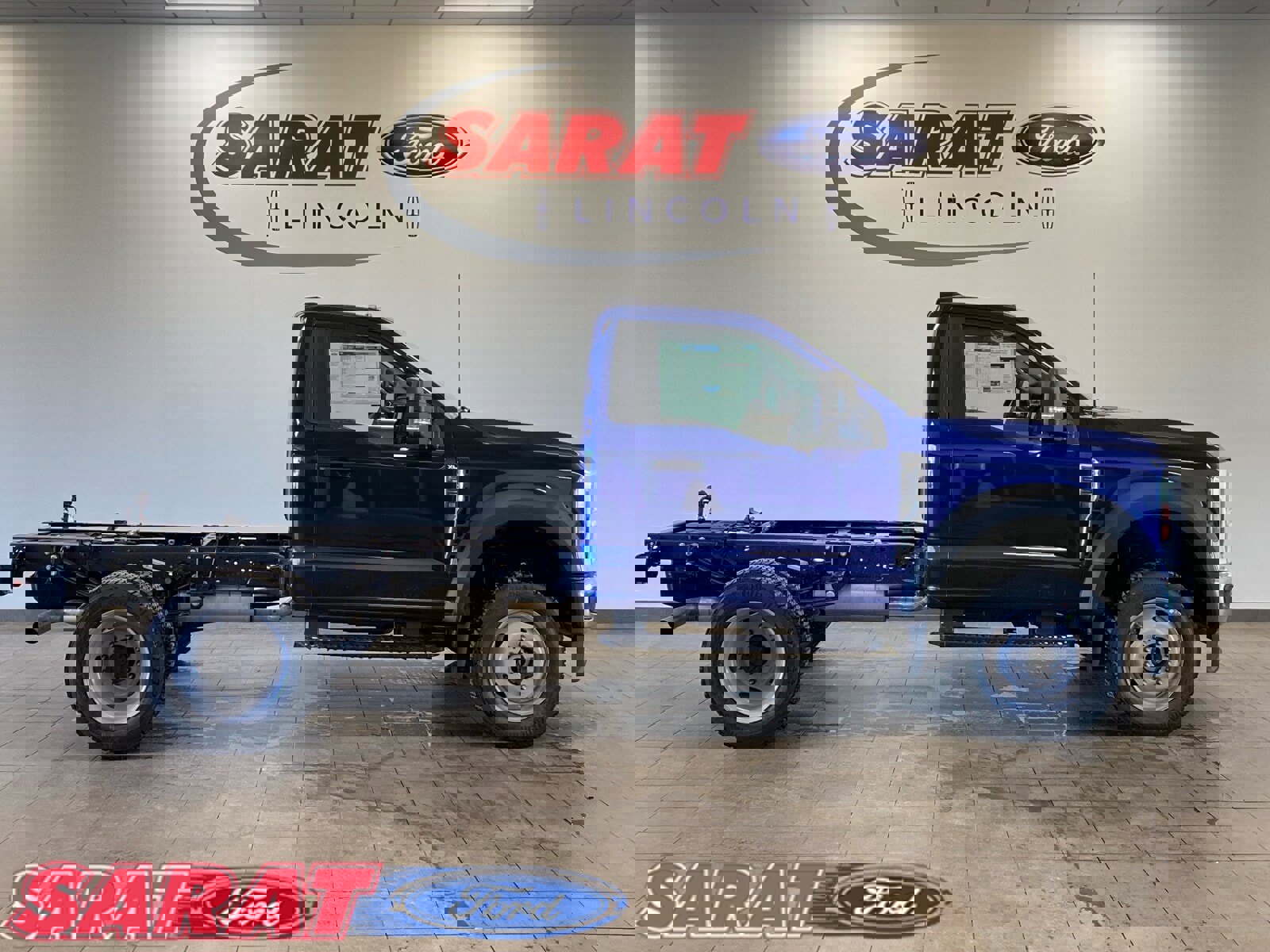 New 2026 Ford F550 4x4 Regular Cab Super Duty image 1