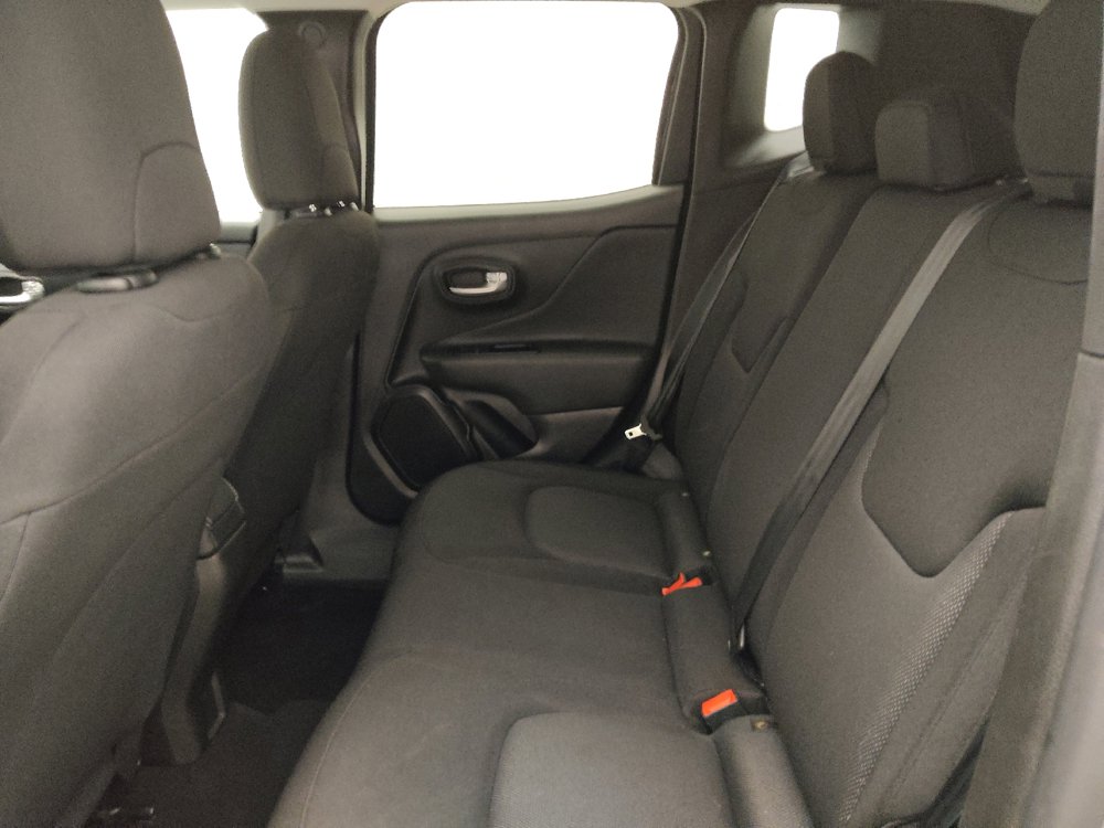 Used 2023 Jeep Renegade Latitude AWD/4WD image 18