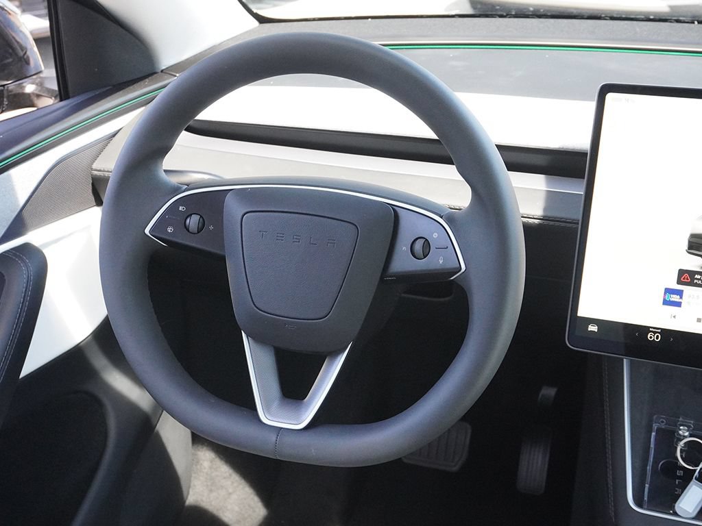 Used 2026 Tesla Model Y Long Range AWD/4WD image 37