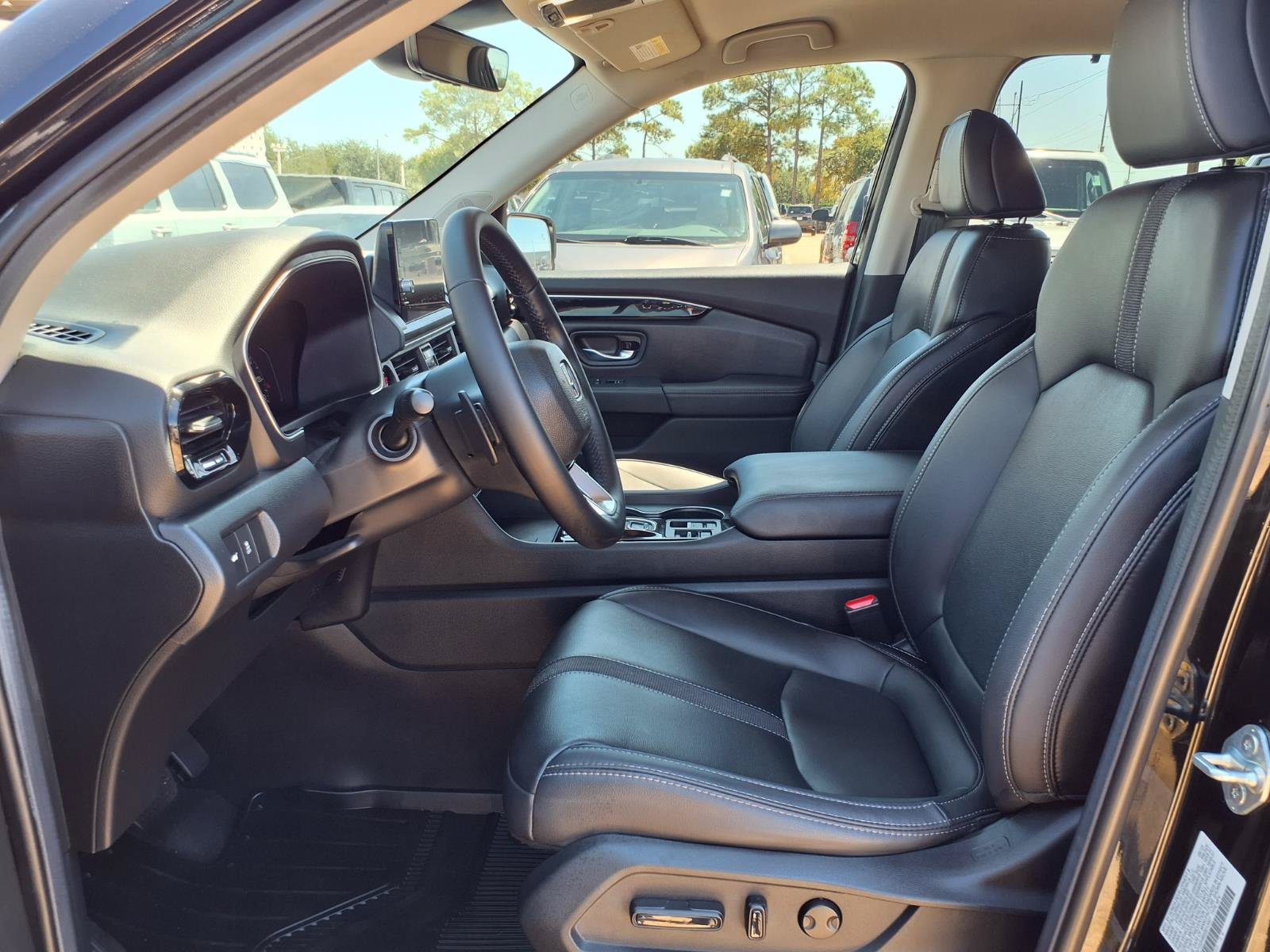 Used 2025 Honda Pilot EX-L image 20