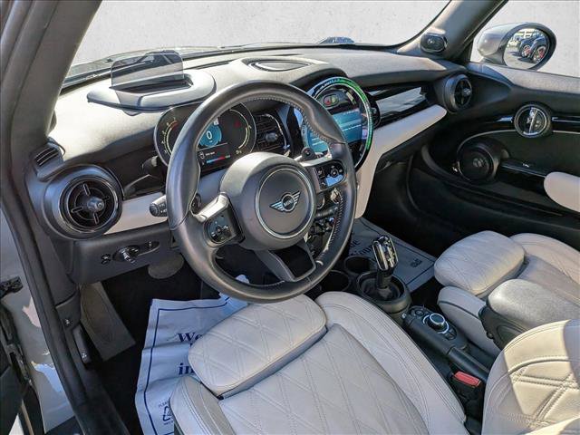 Used 2022 MINI Cooper S image 10