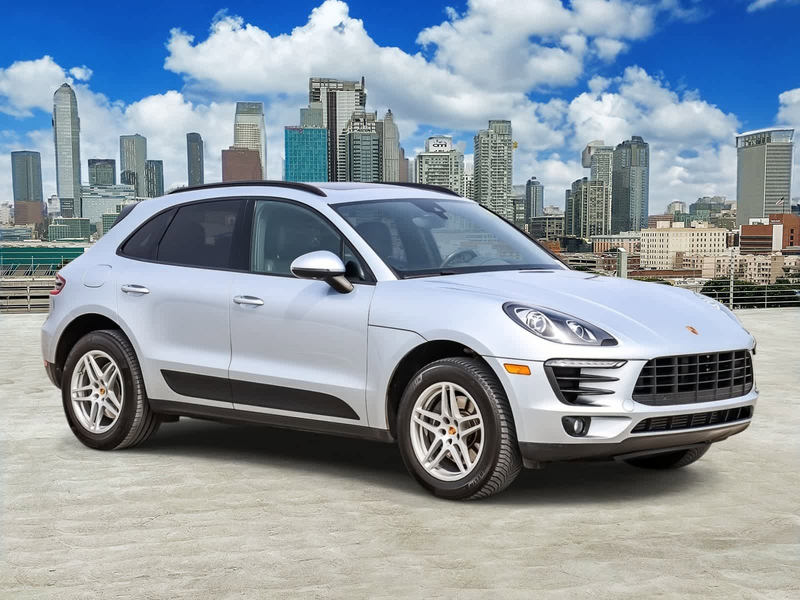 Used 2018 Porsche Macan AWD/4WD image 3