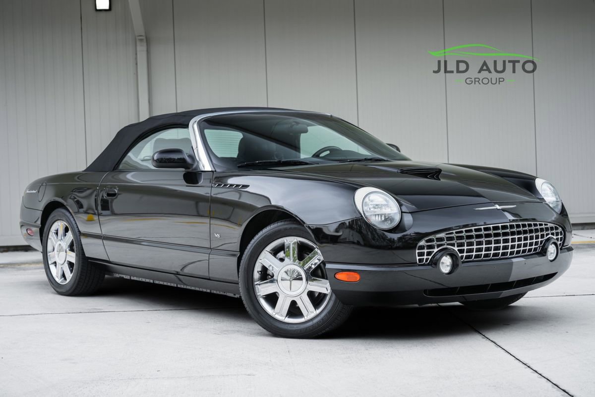 Used 2004 Ford Thunderbird Premium image 2