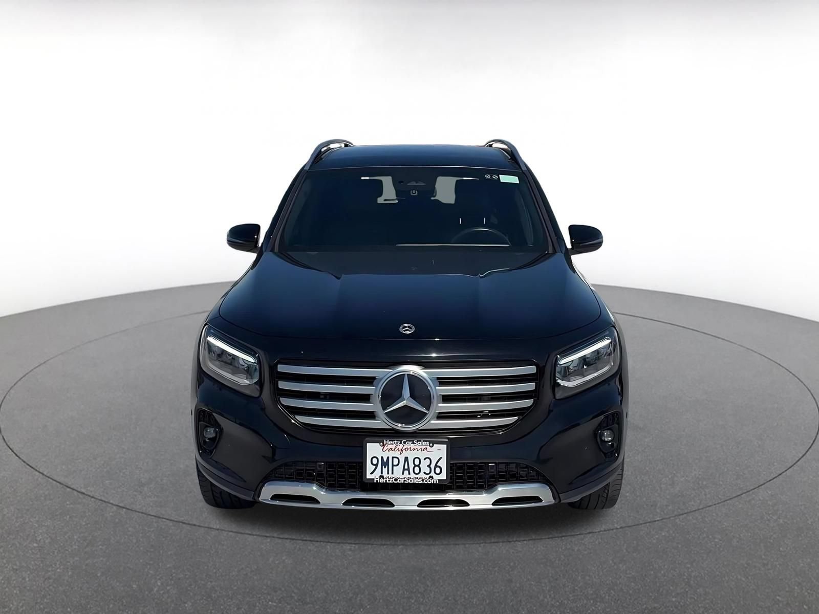Used 2025 Mercedes-Benz GLB 250 4MATIC image 4