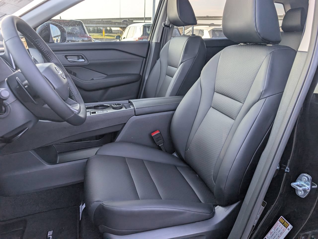 New 2026 Nissan Rogue Dark Armor AWD/4WD image 19