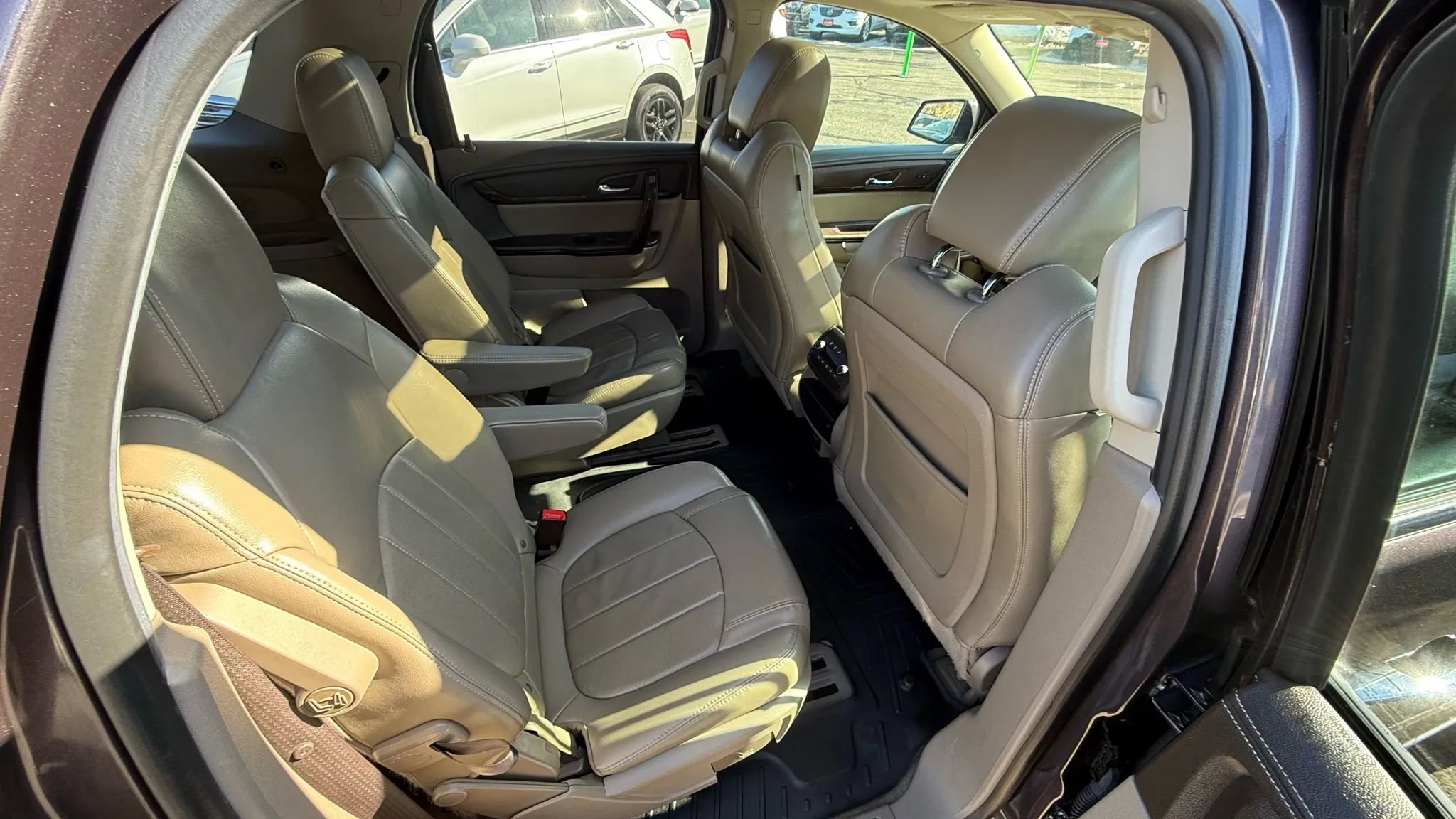 Used 2015 GMC Acadia Denali image 29