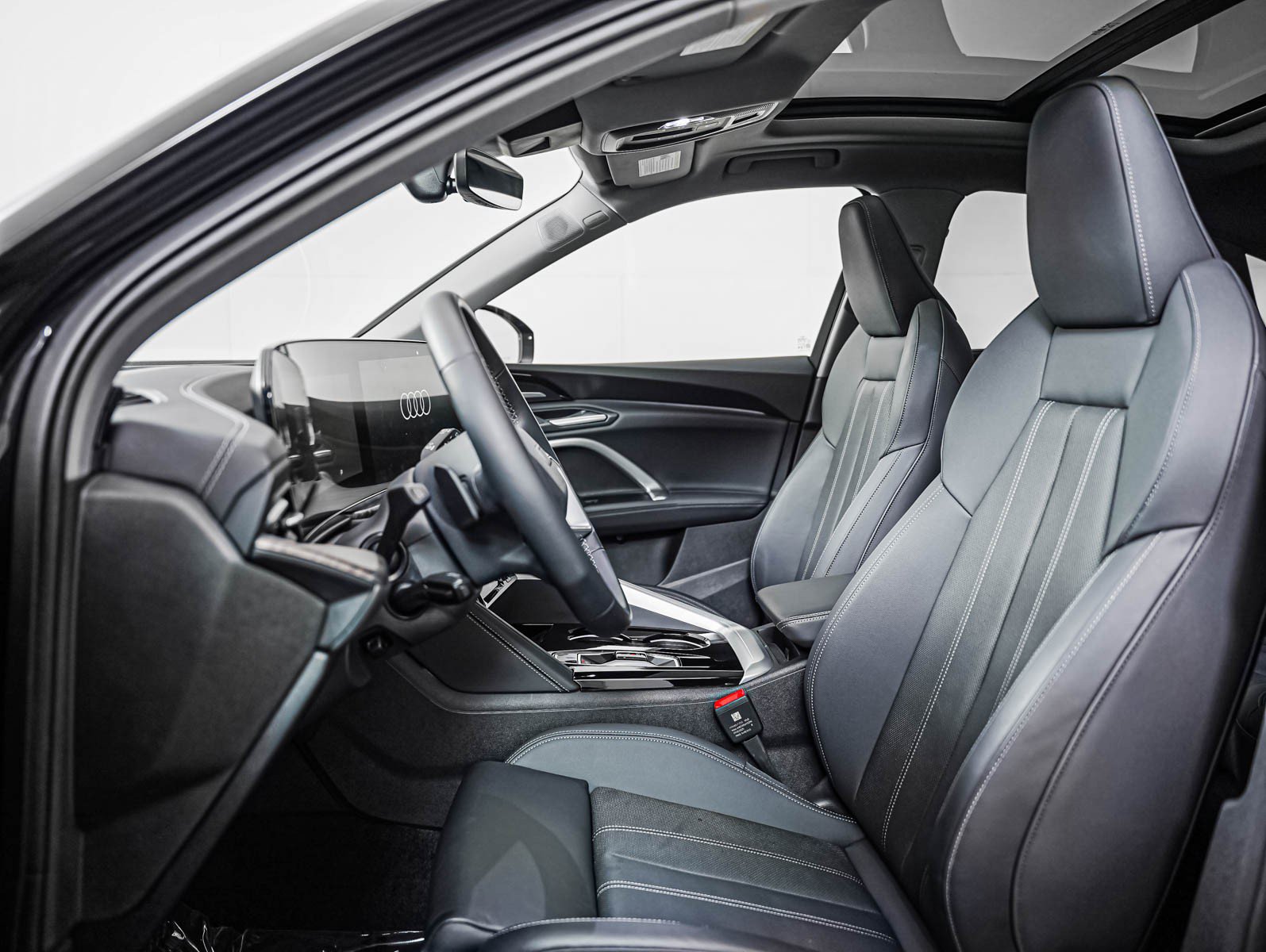 Certified 2025 Audi Q5 Premium Plus AWD/4WD image 12