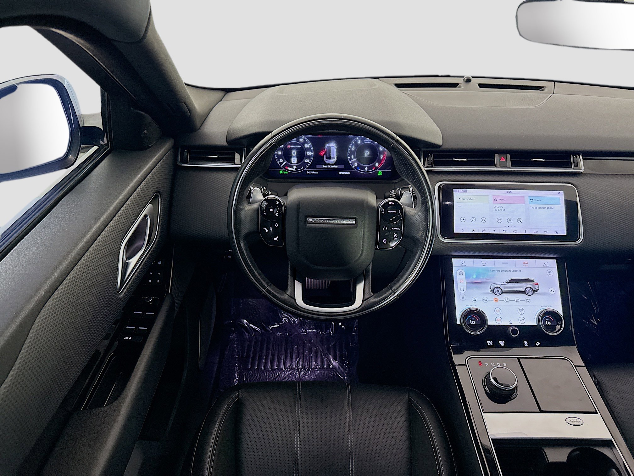 Used 2019 Land Rover Range Rover Velar R-Dynamic SE AWD/4WD image 17