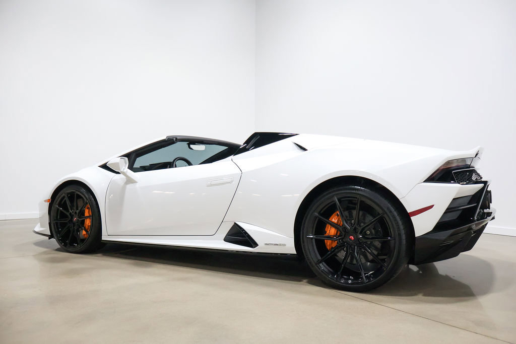 Used 2024 Lamborghini Huracan EVO image 21