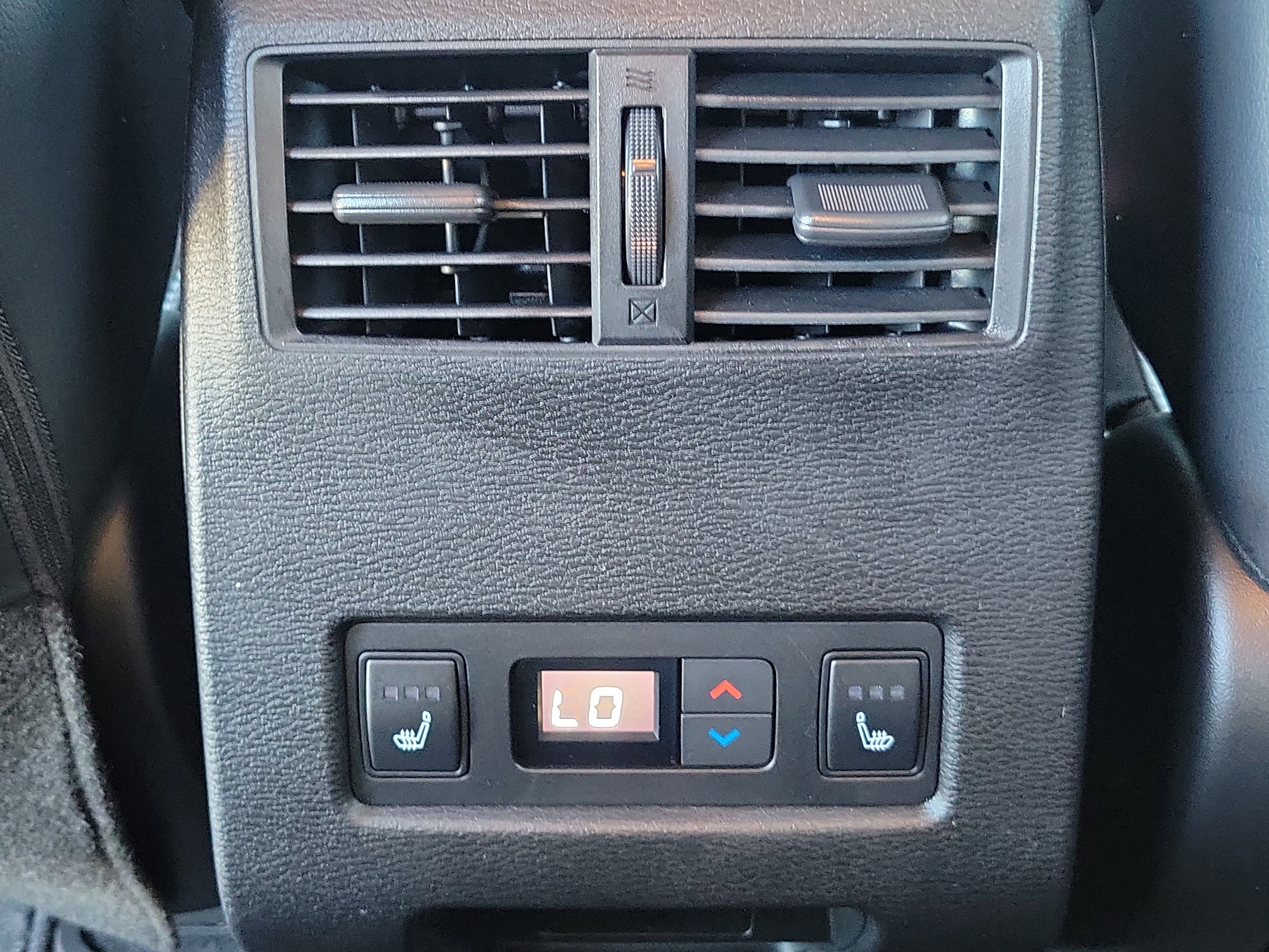 Used 2024 Mitsubishi Outlander SEL image 19