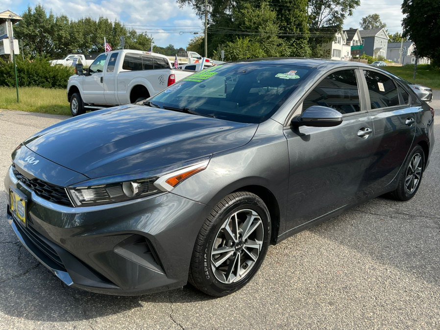 Used 2023 Kia Forte LXS w/ LXS Technology Package FWD image 1