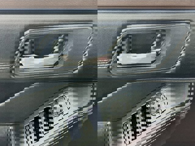 Certified 2023 Nissan Rogue SV w/ SV Premium B Package image 15