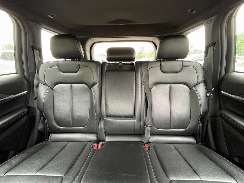 Used 2024 Jeep Grand Cherokee Limited AWD/4WD image 31