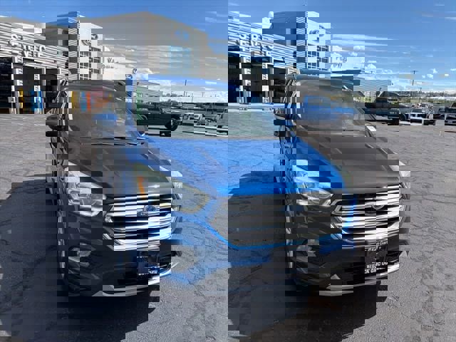 Used 2017 Ford Escape Titanium image 16