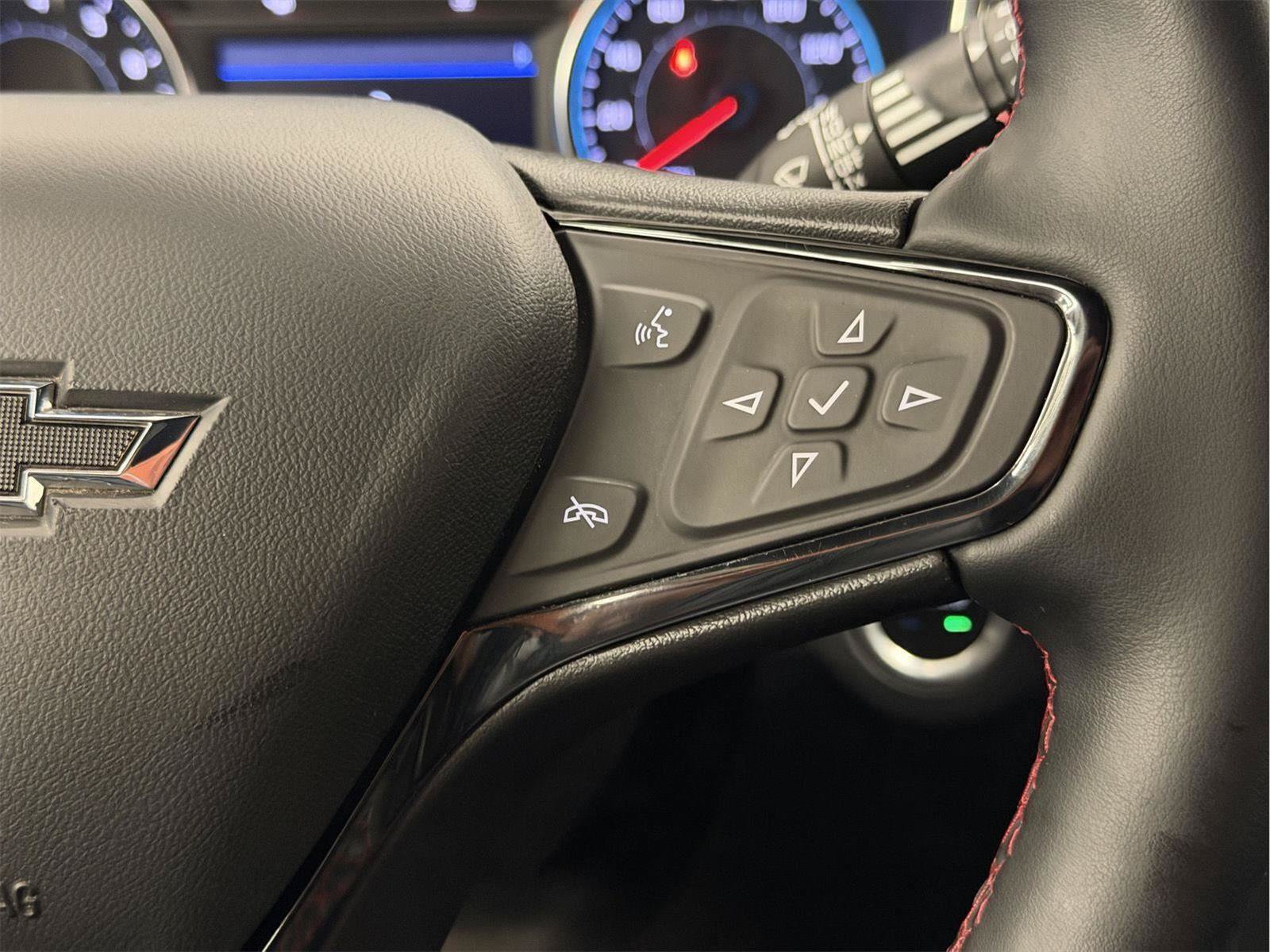 Used 2024 Chevrolet Equinox RS AWD/4WD image 17