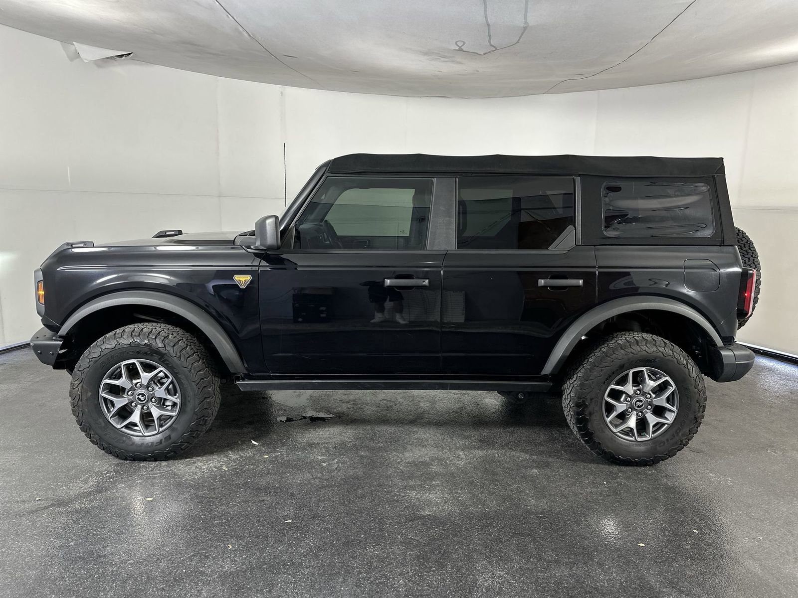 Used 2021 Ford Bronco Badlands image 5