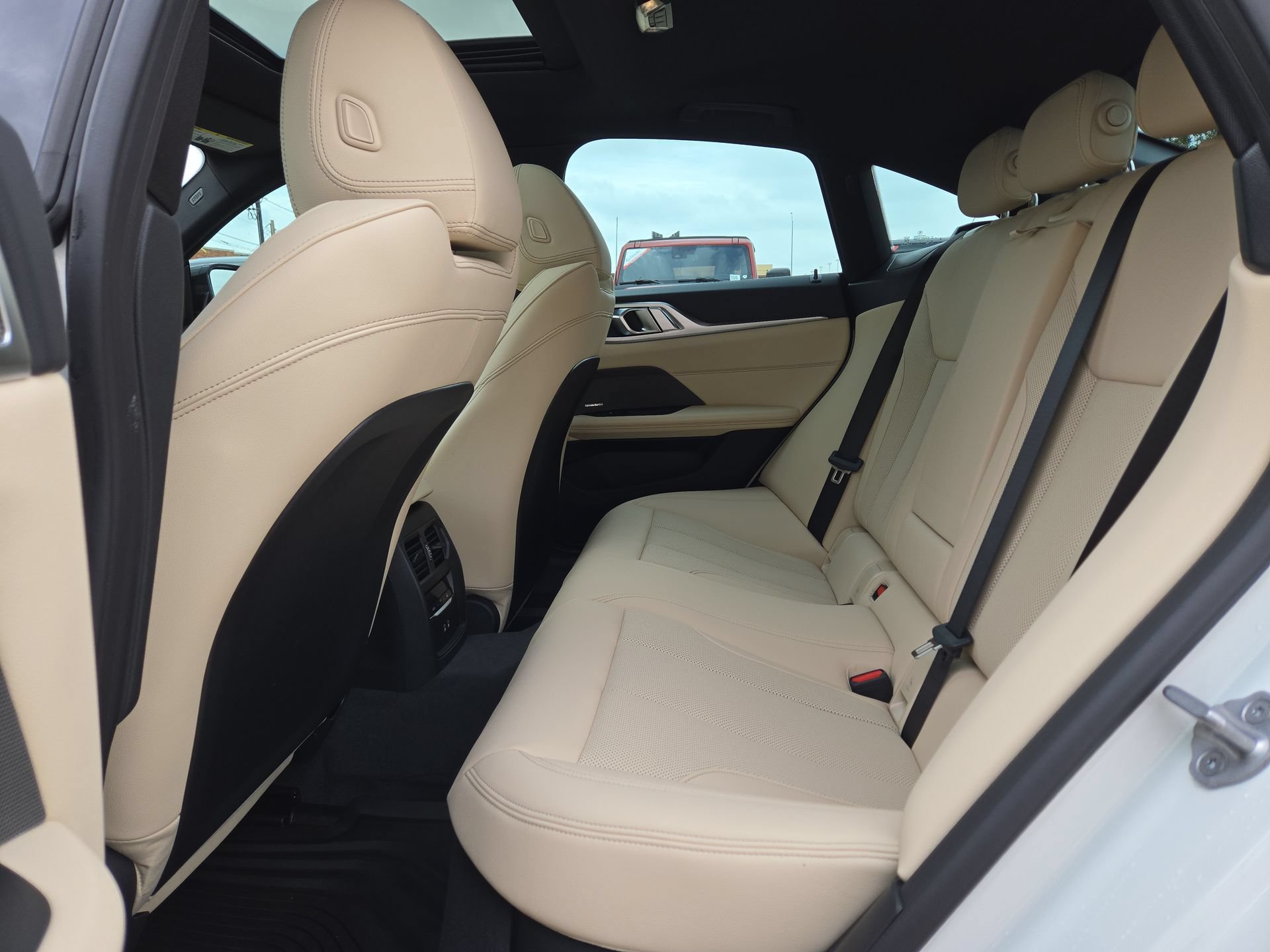 New 2026 BMW i4 eDrive40 w/ M Sport Package RWD image 13