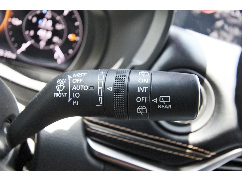 Certified 2025 MAZDA CX-70 Plug-In Hybrid w/ Premium Plus AWD/4WD image 19