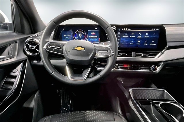 Used 2025 Chevrolet Equinox LT image 9