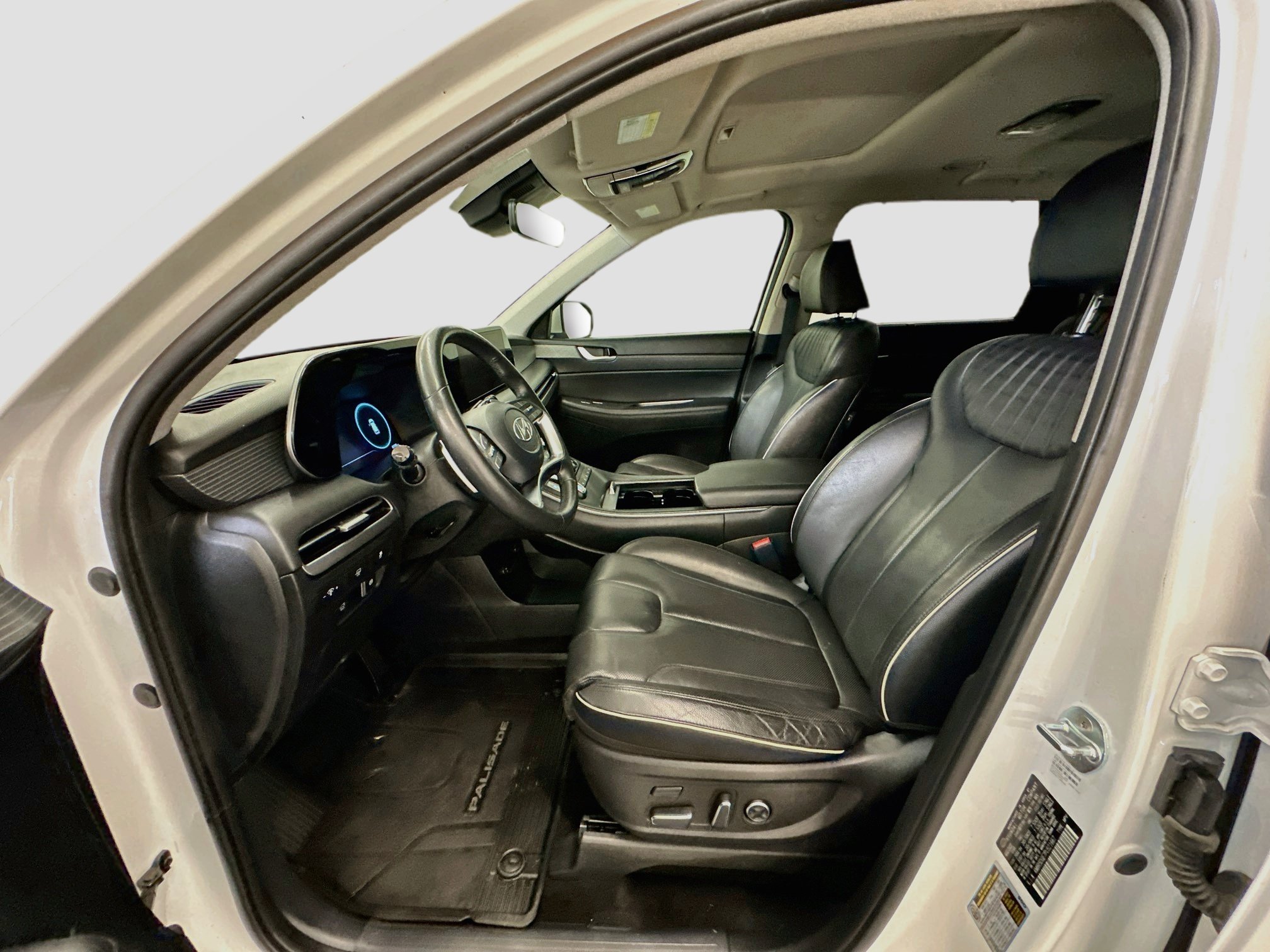 Used 2023 Hyundai Palisade Limited AWD/4WD image 13