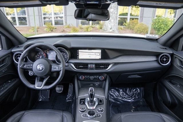 Used 2023 Alfa Romeo Stelvio Ti w/ Active Assist Plus Package AWD/4WD image 25