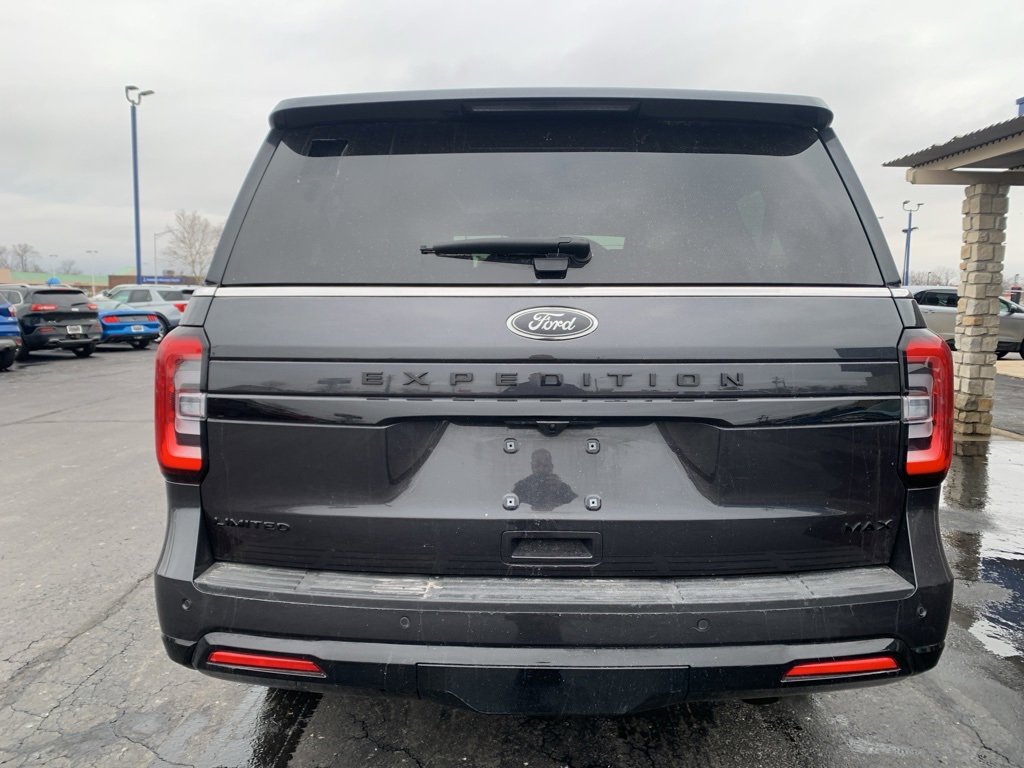 Used 2023 Ford Expedition Max Limited image 4