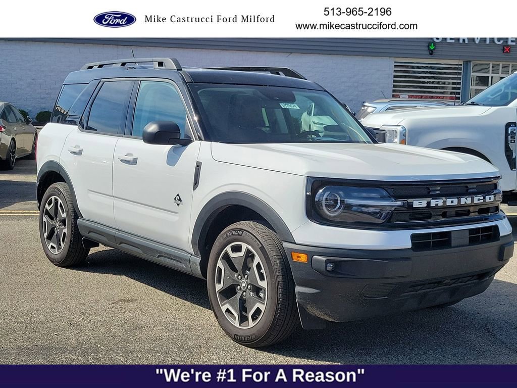 Used 2024 Ford Bronco Sport Outer Banks w/ Tech Package AWD/4WD image 3