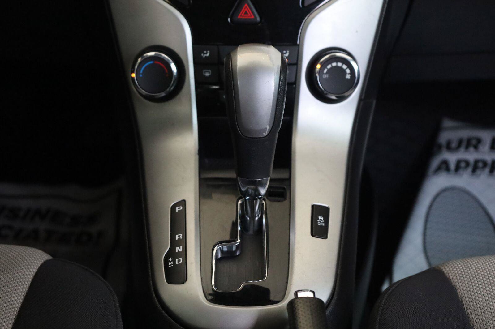 Used 2016 Chevrolet Cruze LS FWD image 29