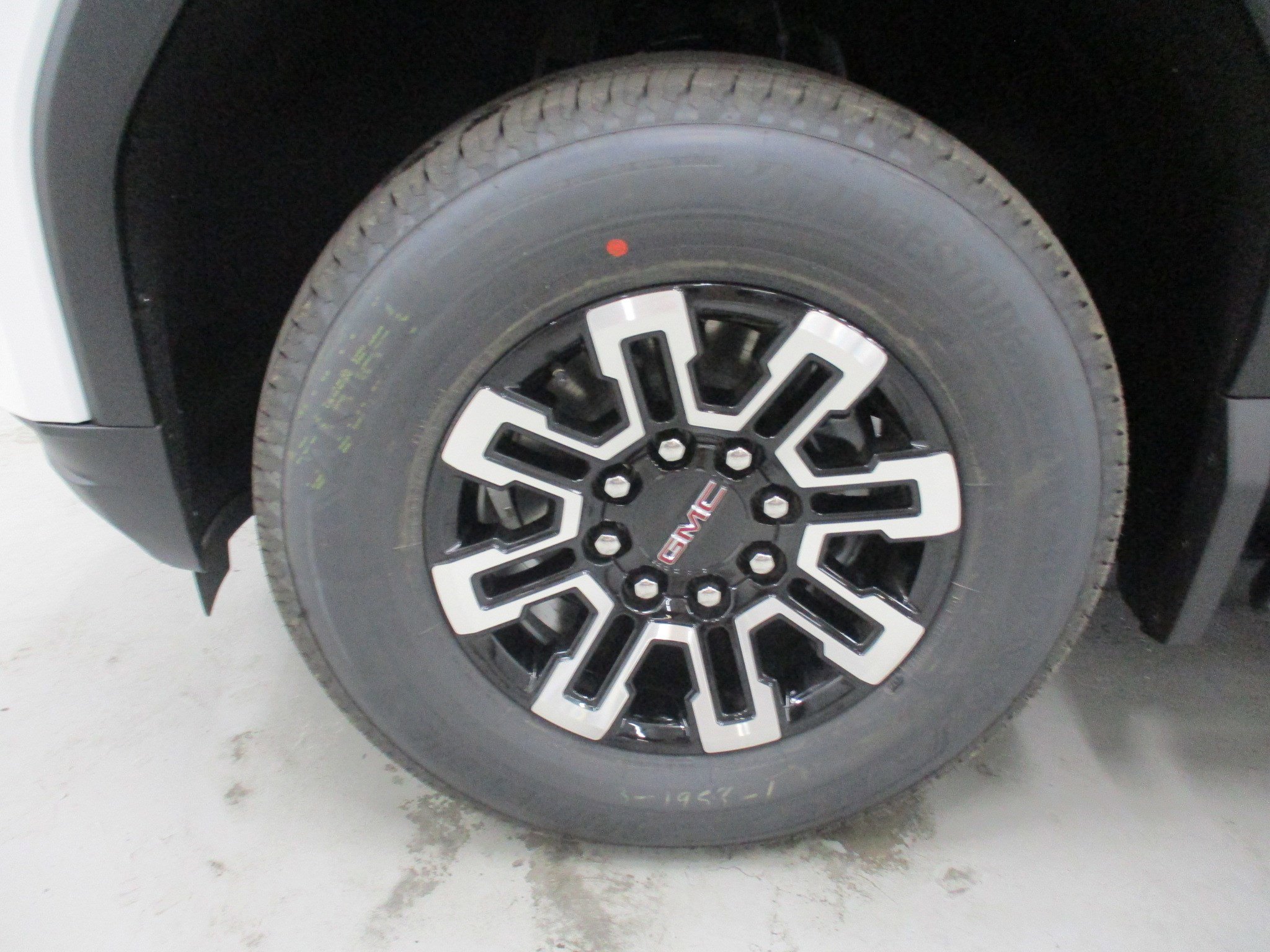 New 2026 GMC Sierra EV Elevation image 14