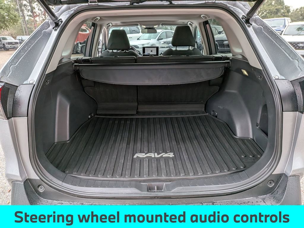 Used 2023 Toyota RAV4 XLE w/ Convenience Package FWD image 29