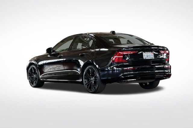 Used 2024 Volvo S60 B5 Plus w/ Climate Package image 7