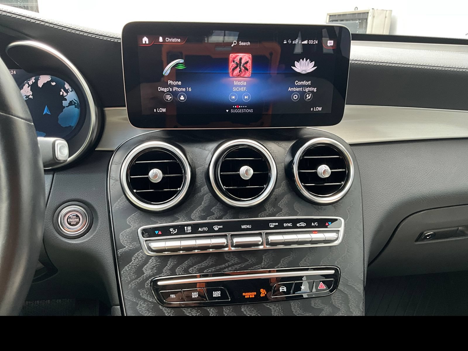 Used 2021 Mercedes-Benz GLC 300 4MATIC image 5