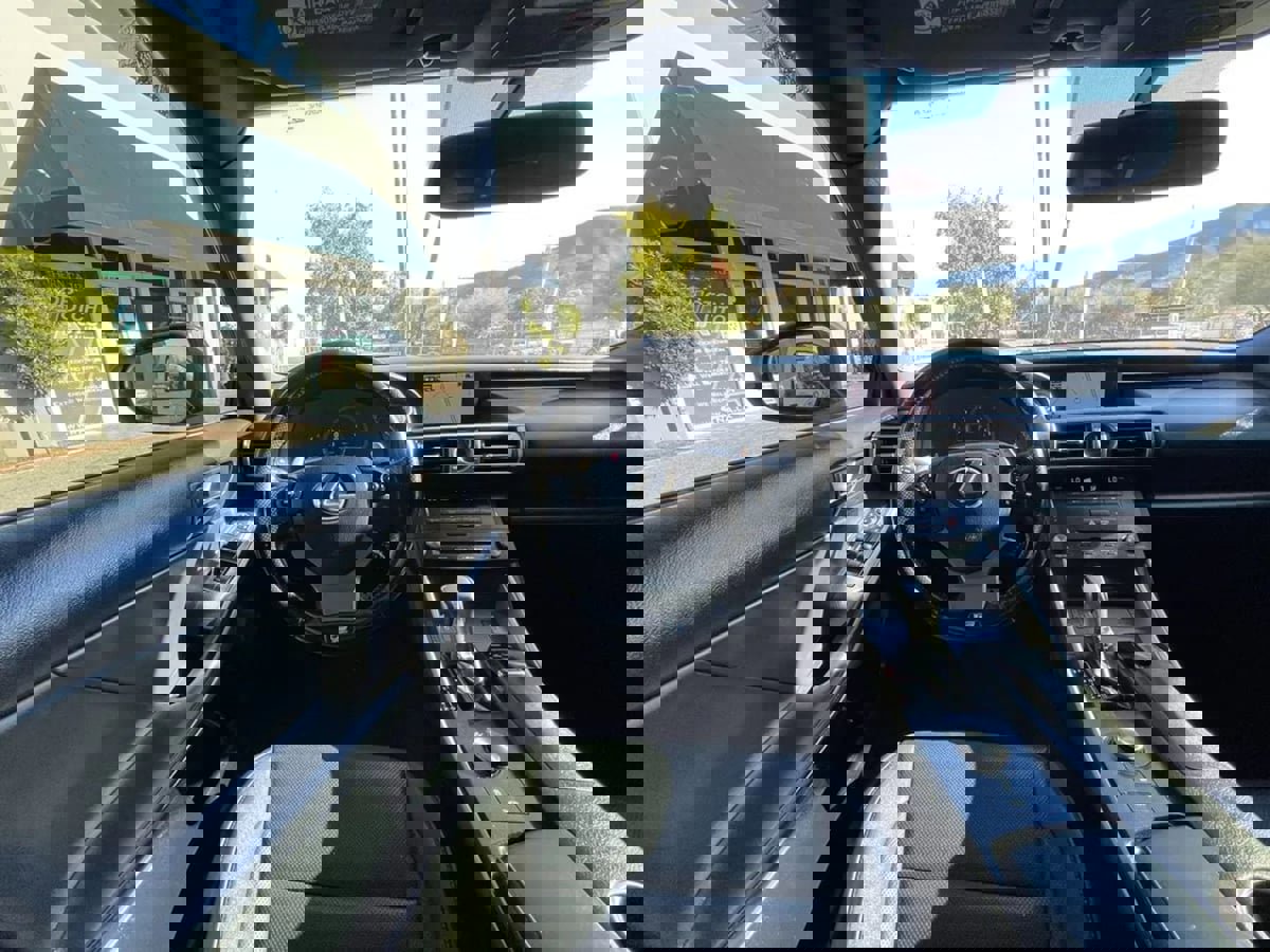 Used 2015 Lexus IS 250 AWD image 13