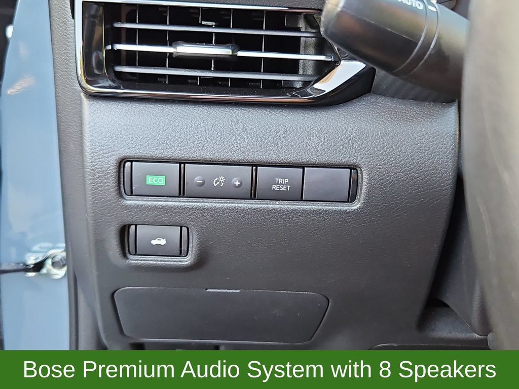 Used 2025 Nissan Sentra SR w/ SR Premium Package FWD image 16