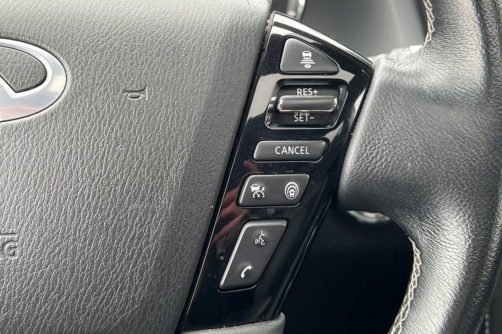 Used 2024 INFINITI QX80 Luxe image 33