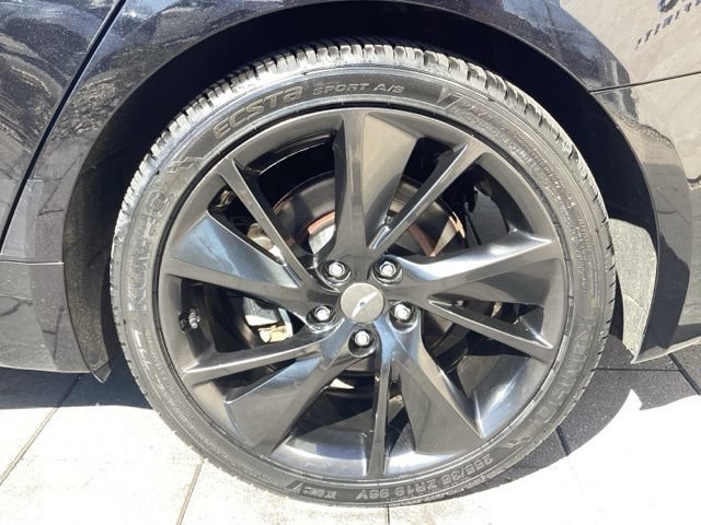 Used 2023 Genesis G70 2.0T w/ Sport Prestige Package AWD/4WD image 11
