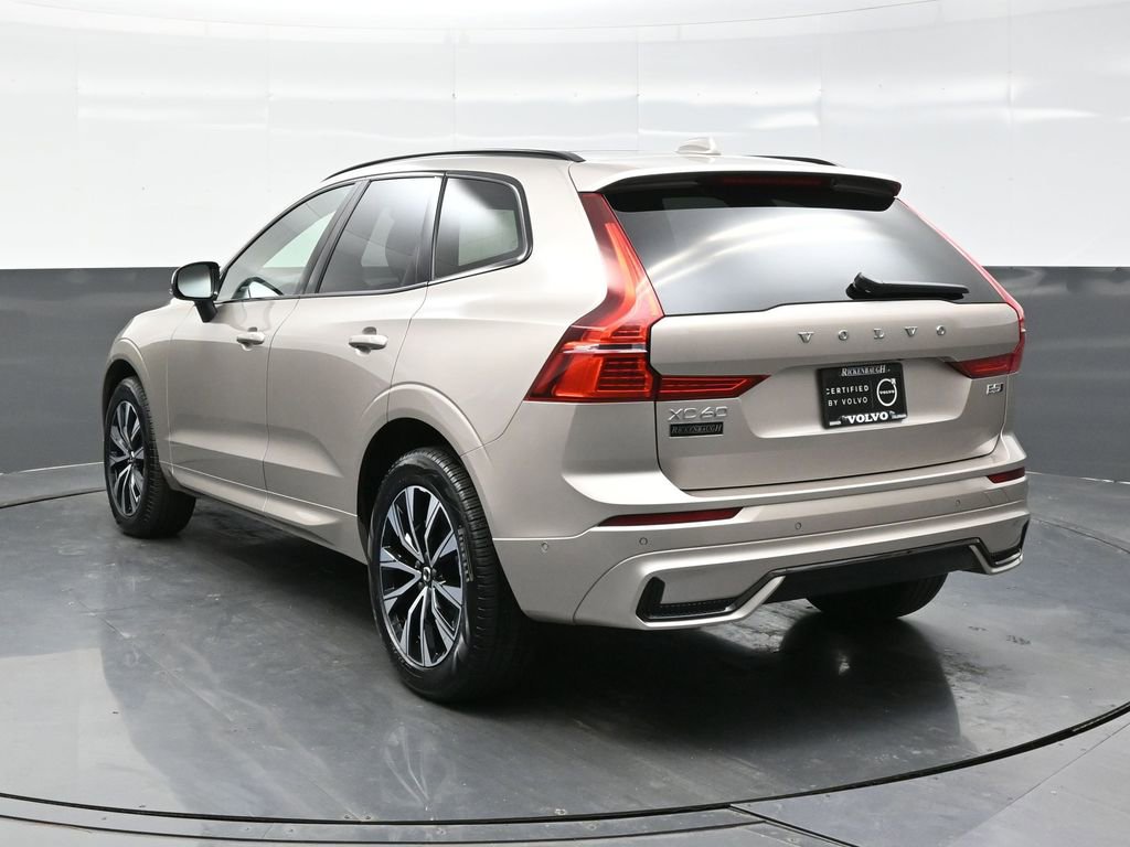 Used 2025 Volvo XC60 B5 Plus image 5
