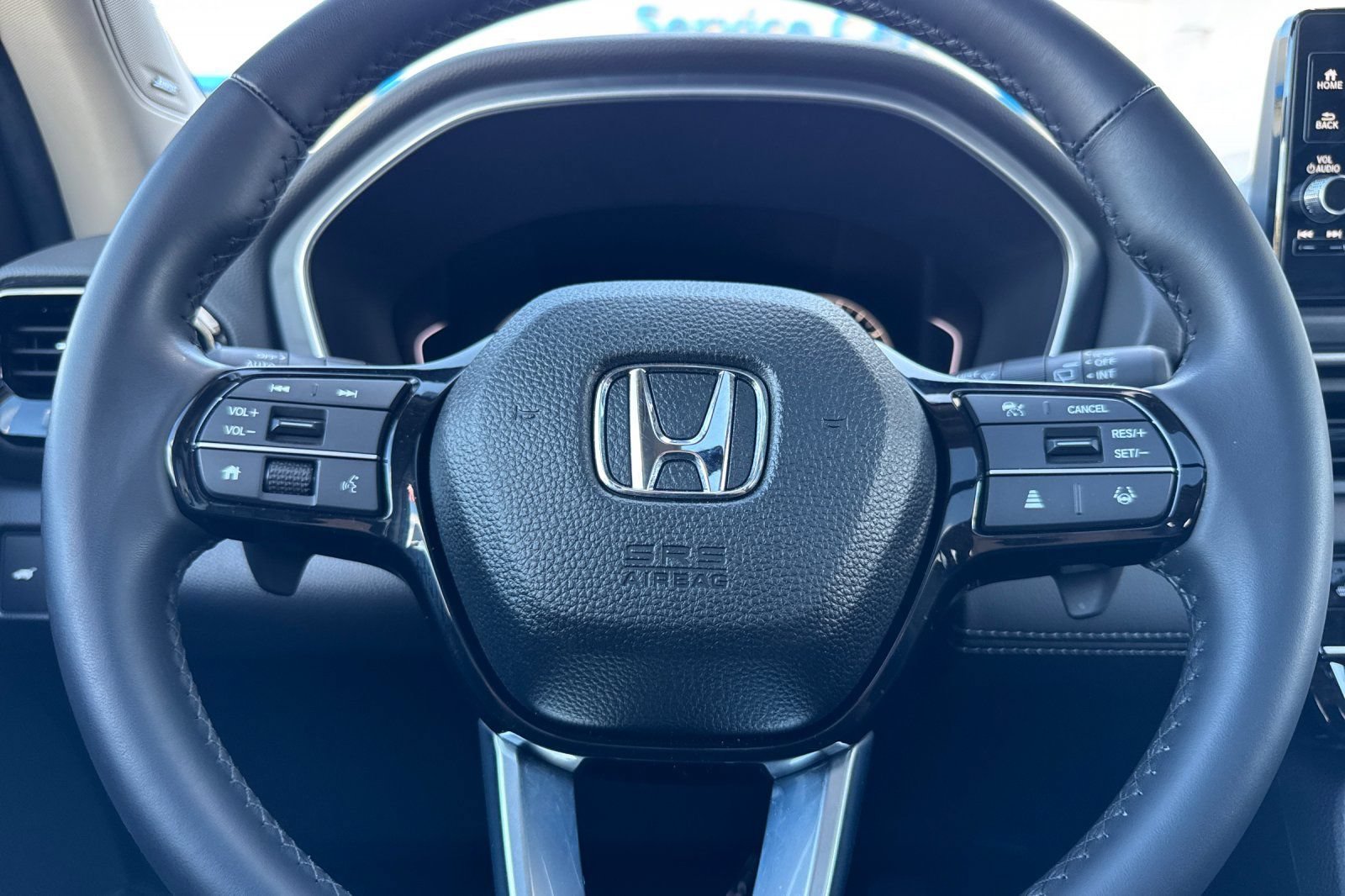 Used 2025 Honda Pilot Touring image 25