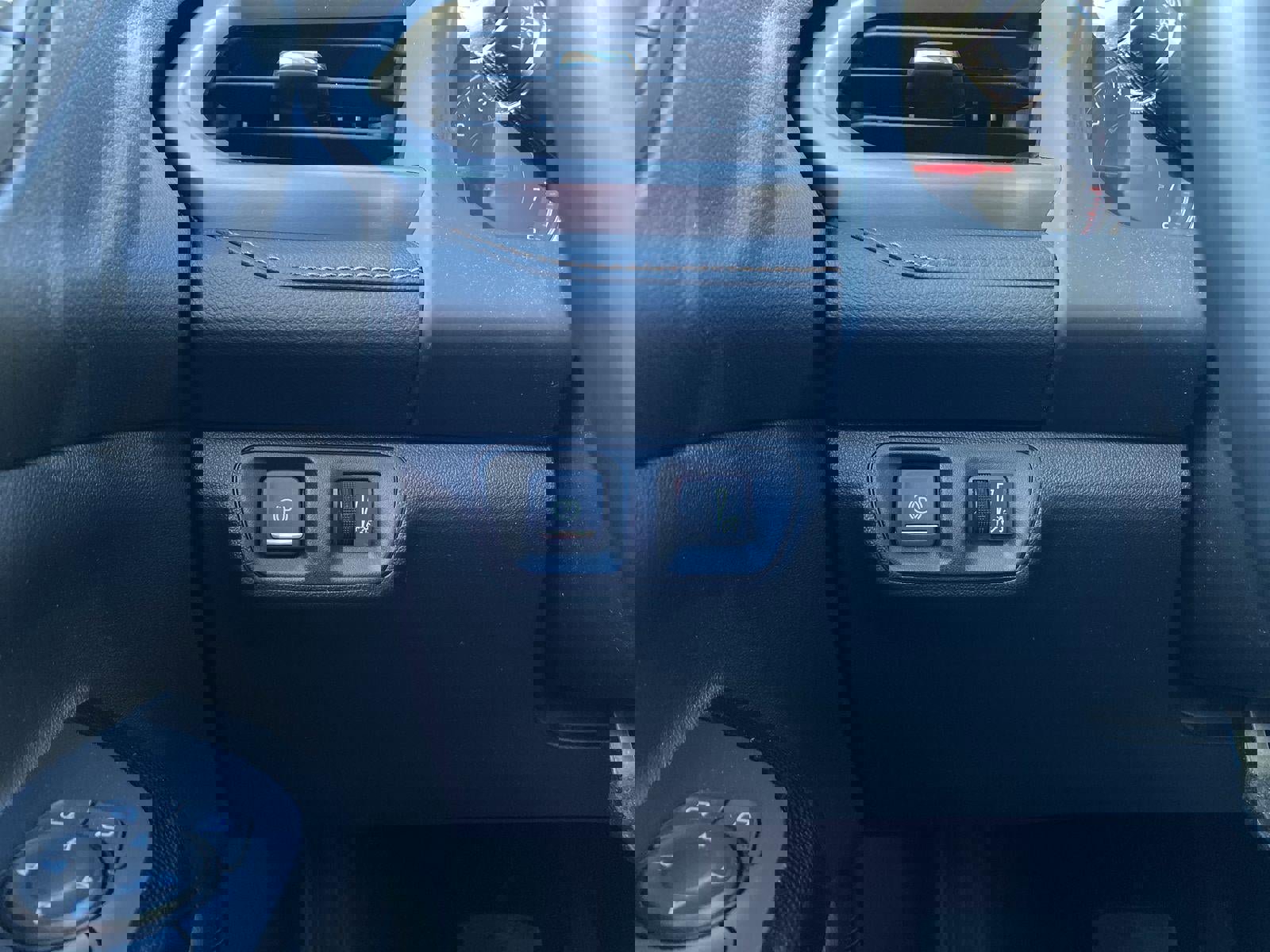 Used 2023 GMC Acadia AT4 image 10