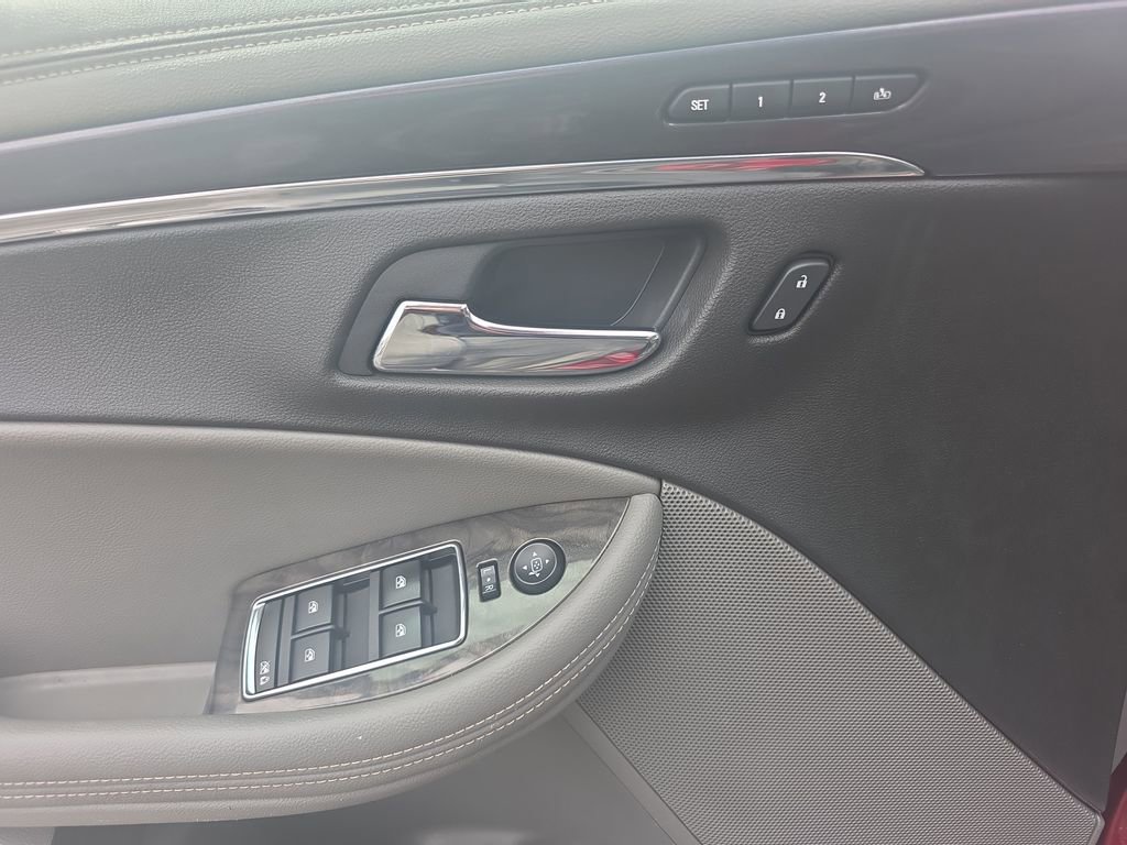 Used 2014 Chevrolet Impala LTZ image 15