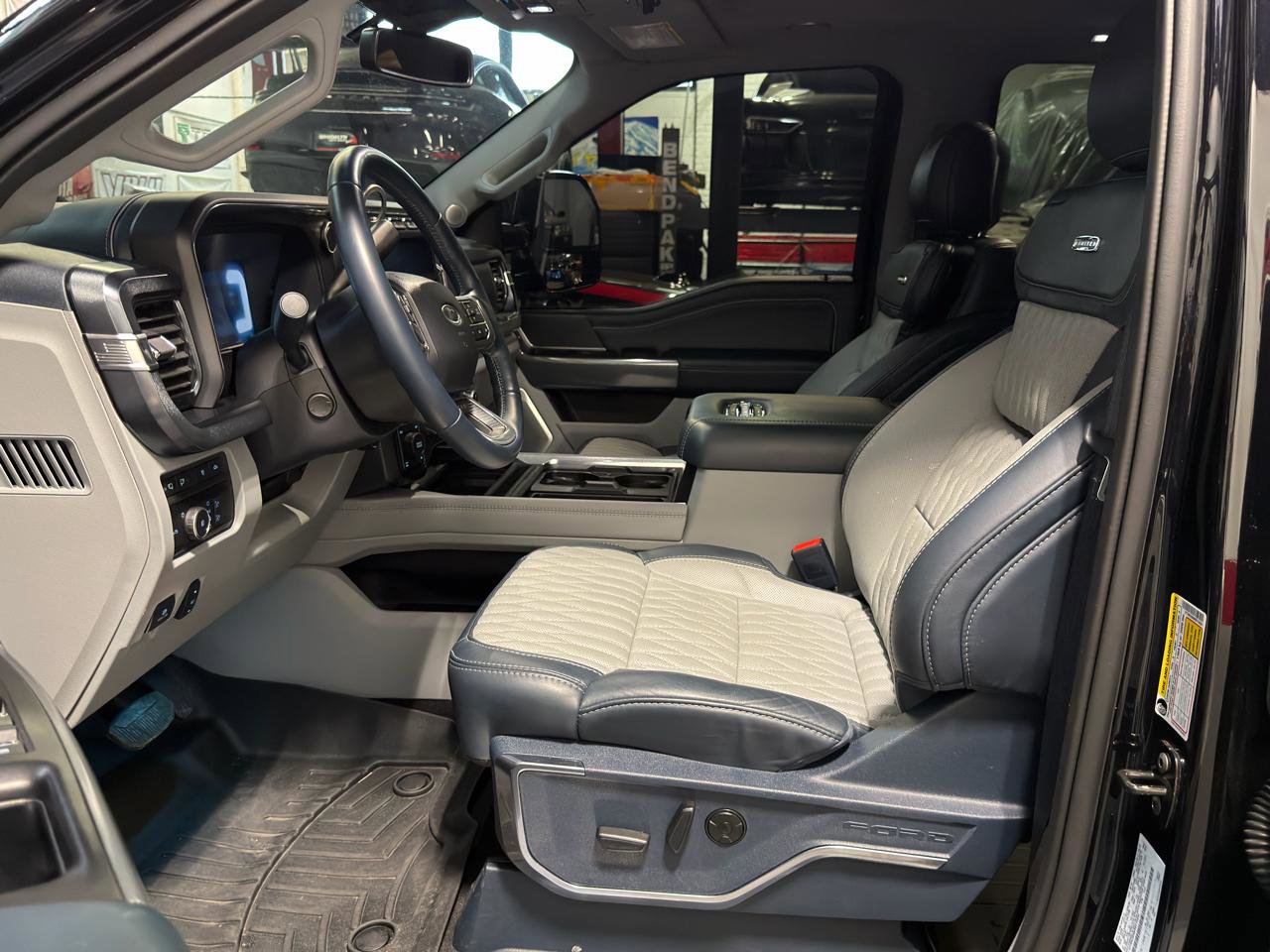 Used 2024 Ford F250 Limited w/ FX4 Off-Road Package image 21