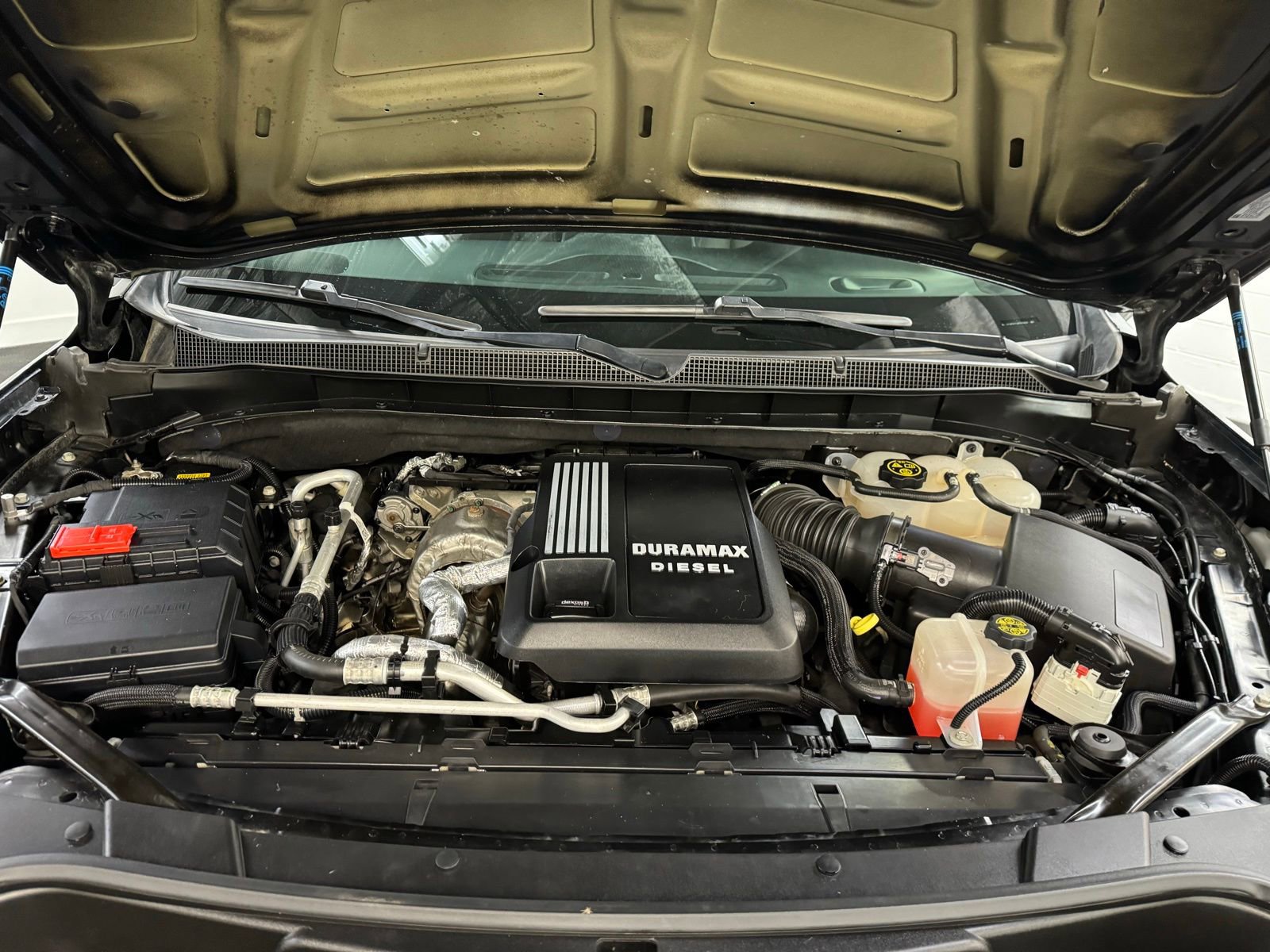 Used 2023 Chevrolet Suburban RST image 11