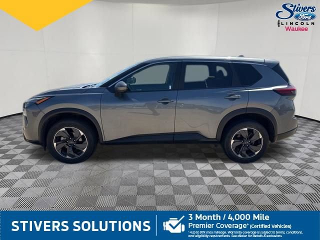 Used 2024 Nissan Rogue SV FWD image 9