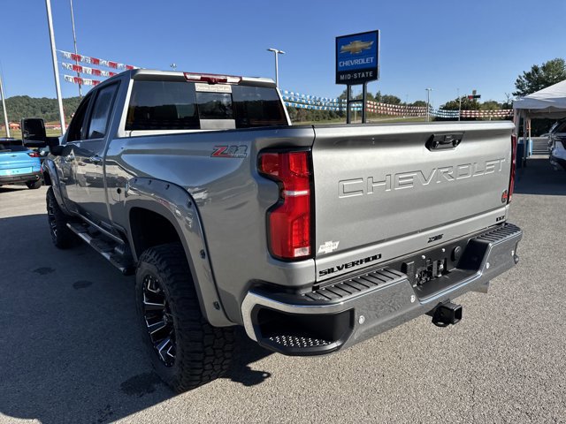 New 2025 Chevrolet Silverado 2500 LTZ w/ LTZ Premium Package AWD/4WD image 6